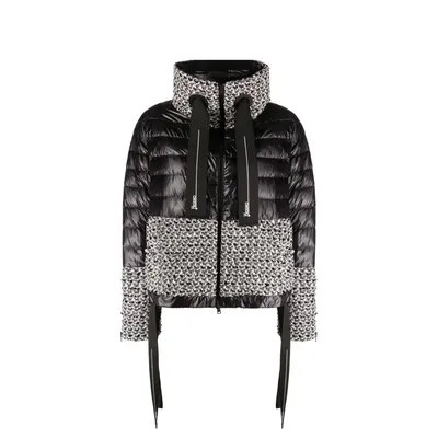 Herno ブラックのジャケット Down Performance Jacket