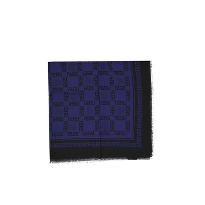 Versace ブルーのマフラー・スカーフ Foulard Square Scarf